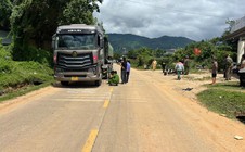Nguyên nhân vụ tai nạn giữa xe đạp điện chở 5 người và xe đầu kéo