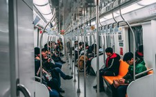 Metro Thượng Hải: Mê cung ánh sáng dưới lòng đất 