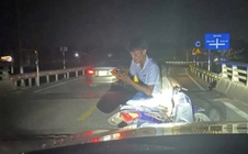 Dấu hiệu hình sự vụ tài xế ô tô bị chặn đường, "xin đểu" trong đêm