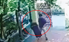 Nam sinh lớp 7 bị thầy giáo là anh em trong nhà tát rách màng nhĩ