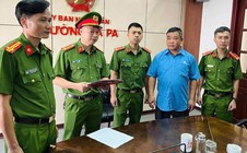 Một nguyên chủ tịch phường bị khởi tố