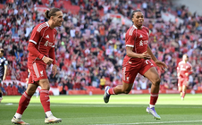 "Thần đồng" Ngumoha tỏa sáng, Liverpool đại thắng Bilbao 2 trận siêu giao hữu