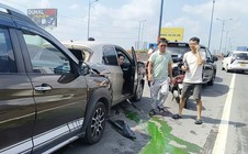 TP HCM: Tai nạn liên hoàn 5 ô tô trên cầu Rạch Chiếc