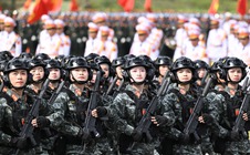 Ngắm dàn chiến sĩ "cực ngầu" trong buổi hợp luyện diễu binh, diễu hành