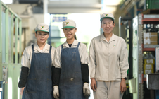 Mỗi tháng hơn 12.000 lao động ra nước ngoài làm việc