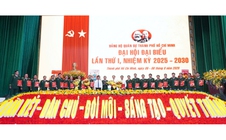 Xây dựng lực lượng vũ trang TP HCM chính quy, hiện đại