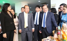 Đặt mục tiêu 20 tỉ USD kim ngạch thương mại song phương Việt Nam - Campuchia