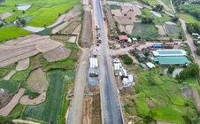 Sơn Hải xin cắm bảng “bảo hành 10 năm” trên tuyến cao tốc Hoài Nhơn – Quy Nhơn
