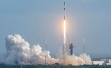 Đường đua vệ tinh internet ngày càng nóng