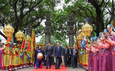 VIỆT NAM VƯƠN MÌNH PHÁT TRIỂN, HỘI NHẬP: Nâng cao vai trò, vị thế đất nước