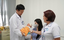 Hiến máu "nóng", nhân viên y tế cứu sản phụ bị băng huyết nguy kịch