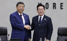 Ngoại giao sôi động ở Đông Bắc Á