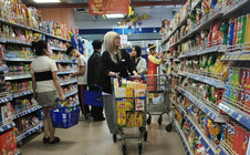 Thị trường Tết: Hàng Việt thắng thế