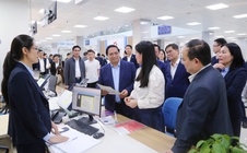 Thủ tướng Phạm Minh Chính thăm Trung tâm phục vụ hành chính công tỉnh Quảng Ninh