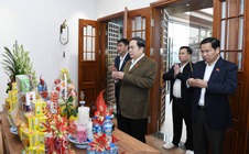 Chủ tịch Quốc hội Trần Thanh Mẫn dâng hương tưởng nhớ cố Tổng Bí thư Nguyễn Phú Trọng