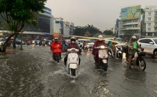 Vì sao mùa khô mà thời tiết TPHCM u ám, mưa to?