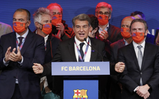 Joan Laporta rời ghế chủ tịch FC Barcelona chờ tái tranh cử