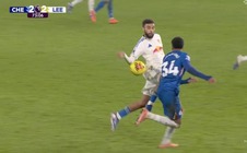 CĐV Chelsea phẫn nộ vì “bàn thua kỳ lạ nhất mùa giải”