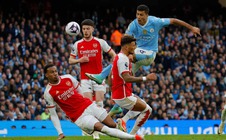 "Vũ khí bí mật" giúp Arsenal xếp cửa trên Man City khi đua vô địch