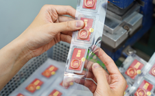 Sáng 2-2, chưa ngừng đà giảm, mỗi lượng vàng miếng SJC mất tới 22 triệu đồng