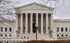 Tòa án Tối cao Mỹ bác chính sách thuế quan của Tổng thống Donald Trump