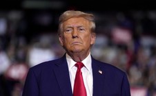 Tổng thống Mỹ Donald Trump ra tối hậu thư "tối đa" cho Iran