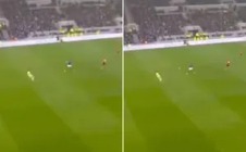 Thủ môn Man United mắc sai lầm kỳ lạ trận gặp Everton