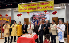 Tết truyền thống: Văn hoá Việt toả sáng như một sức mạnh mềm nơi xứ người