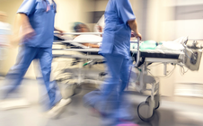 Cứu sống mẹ con du khách Nga bị tai nạn nguy kịch