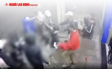 Ghen tuông, nhóm học sinh đánh bạn tử vong