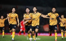 Bất ngờ vòng 13 V-League: Khi “kẻ yếu” lên tiếng