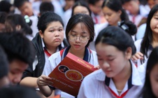 Gay gắt cuộc đua vào lớp 10