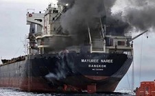 Bài toán quanh eo biển Hormuz