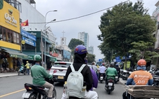 Thêm hãng gọi xe công nghệ hỗ trợ tiền xăng cho tài xế, khuyến khích chuyển đổi xe điện