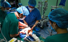 Phẫu thuật tim bẩm sinh tại Việt Nam chỉ bằng 1/10 Mỹ