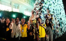 Khi rác "nở hoa" và hành trình hồi sinh của những cỗ máy khổng lồ