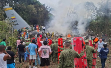 Tai nạn máy bay quân sự thảm khốc ở Colombia