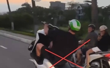 Xử lý người nước ngoài chạy xe bằng 1 bánh trên cầu Tiên Sơn