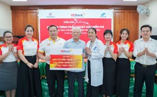 HDBank: 20 năm bền bỉ mang ánh sáng đến bệnh nhân có hoàn cảnh khó khăn