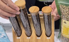 Giá cà phê hôm nay 27-3: Arabica mất gần 200 USD/tấn