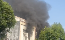 Cháy nhà 2 tầng ở TPHCM