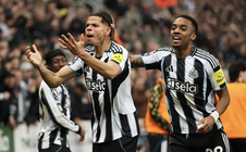 Siêu phẩm của Osula nhấn chìm "Quỷ đỏ", Carrick nhận thất bại đầu tiên với Man United