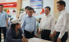 Thường trực Ban Bí thư Trần Cẩm Tú tiếp xúc cử tri Đà Nẵng