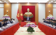 Cơ sở lý luận và thực tiễn cho chiến lược phát triển mới