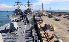 Đồng minh rạn nứt nội bộ