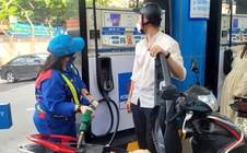 Chiều nay, giá xăng dầu tăng mạnh tới gần 8.500 đồng/lít, dầu diesel lên trên 30.000 đồng/lít