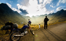 Motorbike Tours Vietnam: Hành trình xuyên Việt bằng xe máy nổi bật của Tropic Riders