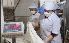 Bất ngờ gửi đơn “kêu cứu” đến Chủ tịch UBND TPHCM, bà chủ thương hiệu bún tươi nổi tiếng nói gì?