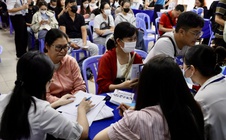 Đâu là nguyên nhân khiến lao động trung niên khó tìm việc?