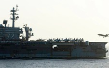 NÓNG: Iran tuyên bố tái đóng cửa eo biển Hormuz